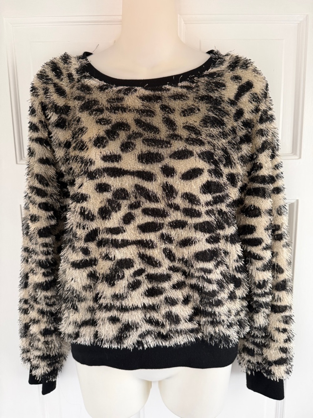 1. STATE Leopard Print Lightweight Sweater Top - Small